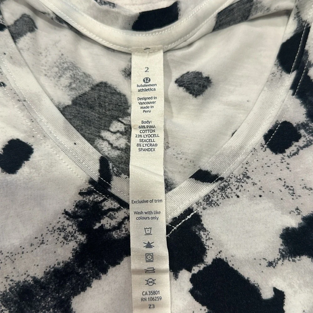 🍋Women’s Lululemon Love Tee II size 2🍋 - Picture 7 of 10